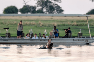 botswana photo safari boating