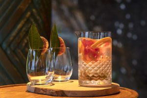 Anantara Maia Seychelles Villas Sunset Bar Cocktail 2