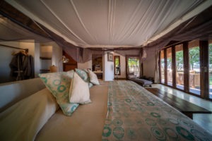 zambia south luangwa national park luangwa river camp 13