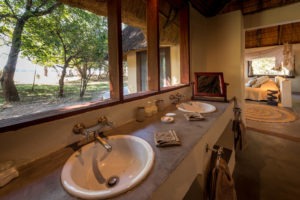 zambia south luangwa national park luangwa river camp 23