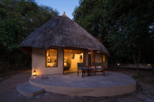 zambia south luangwa national park luangwa river camp 9