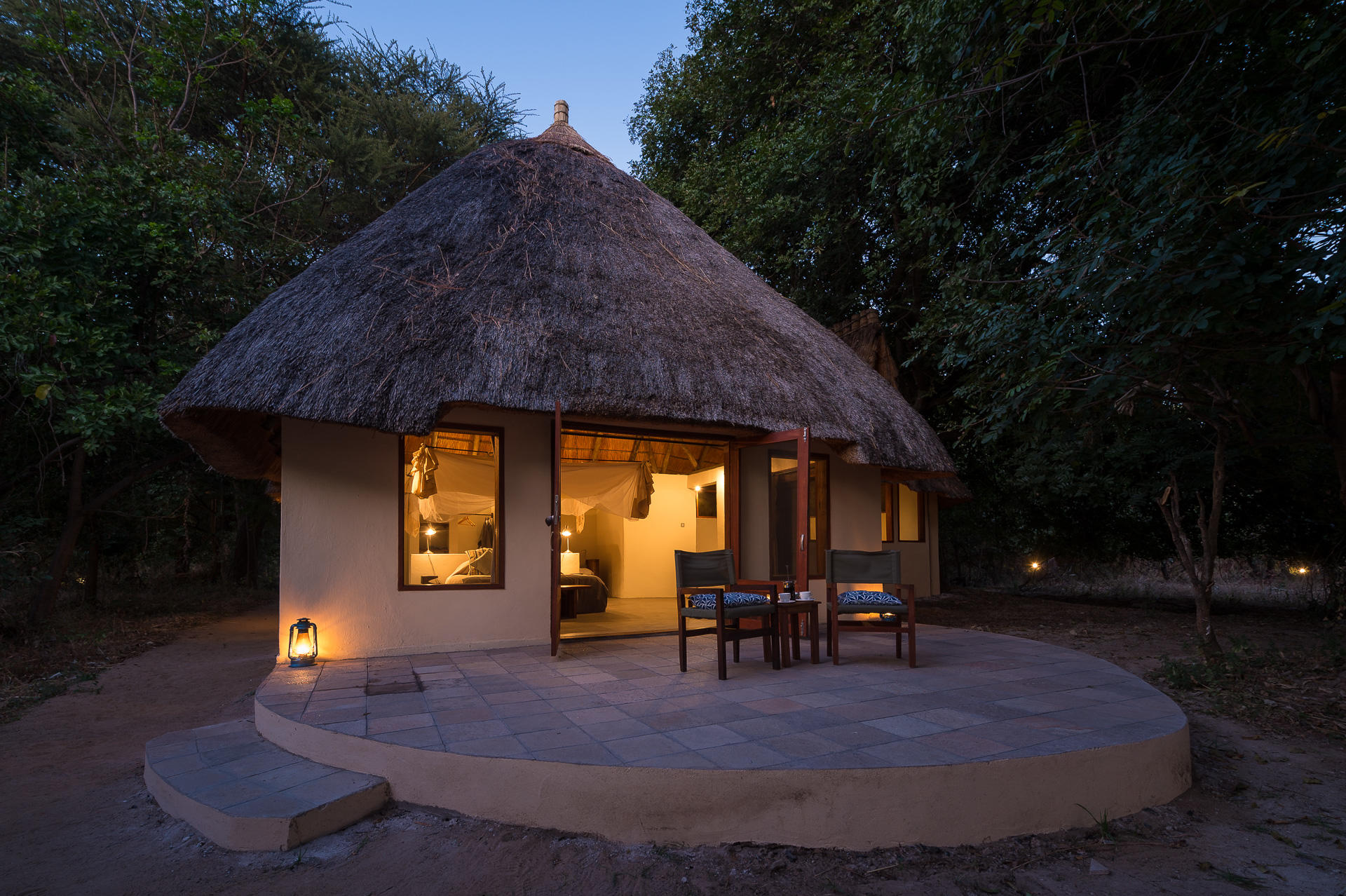 zambia south luangwa national park luangwa river camp 9
