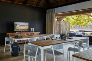 zambia south luangwa national park mfuwe lodge 1 1