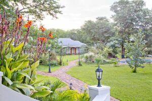 zimbabwe victoria falls pioneers vic falls16