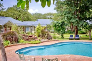 zimbabwe victoria falls pioneers vic falls25