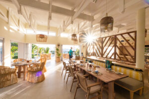 AZURA MARLIN BEACH Main Area Dining 18
