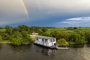 botswana okavangodelta houseboat5