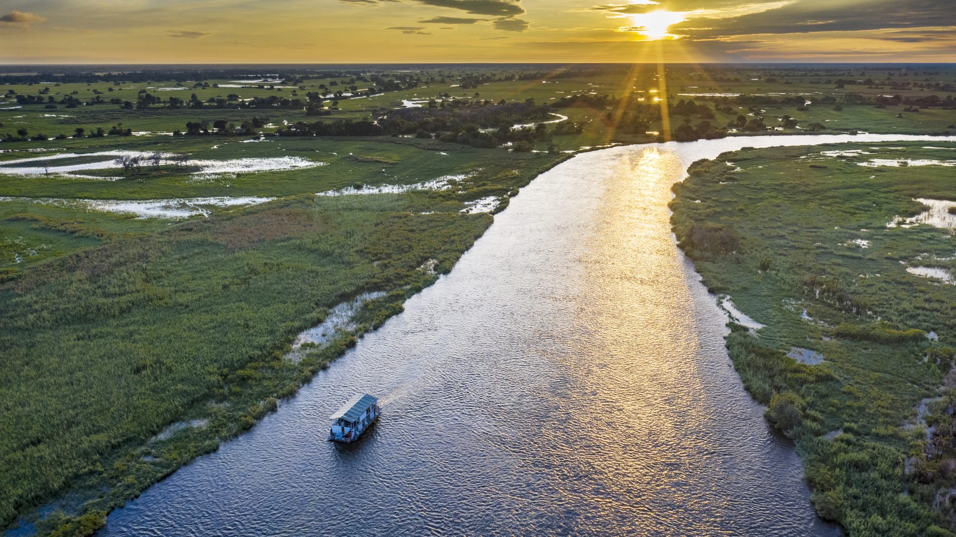 botswana okavangodelta houseboat8