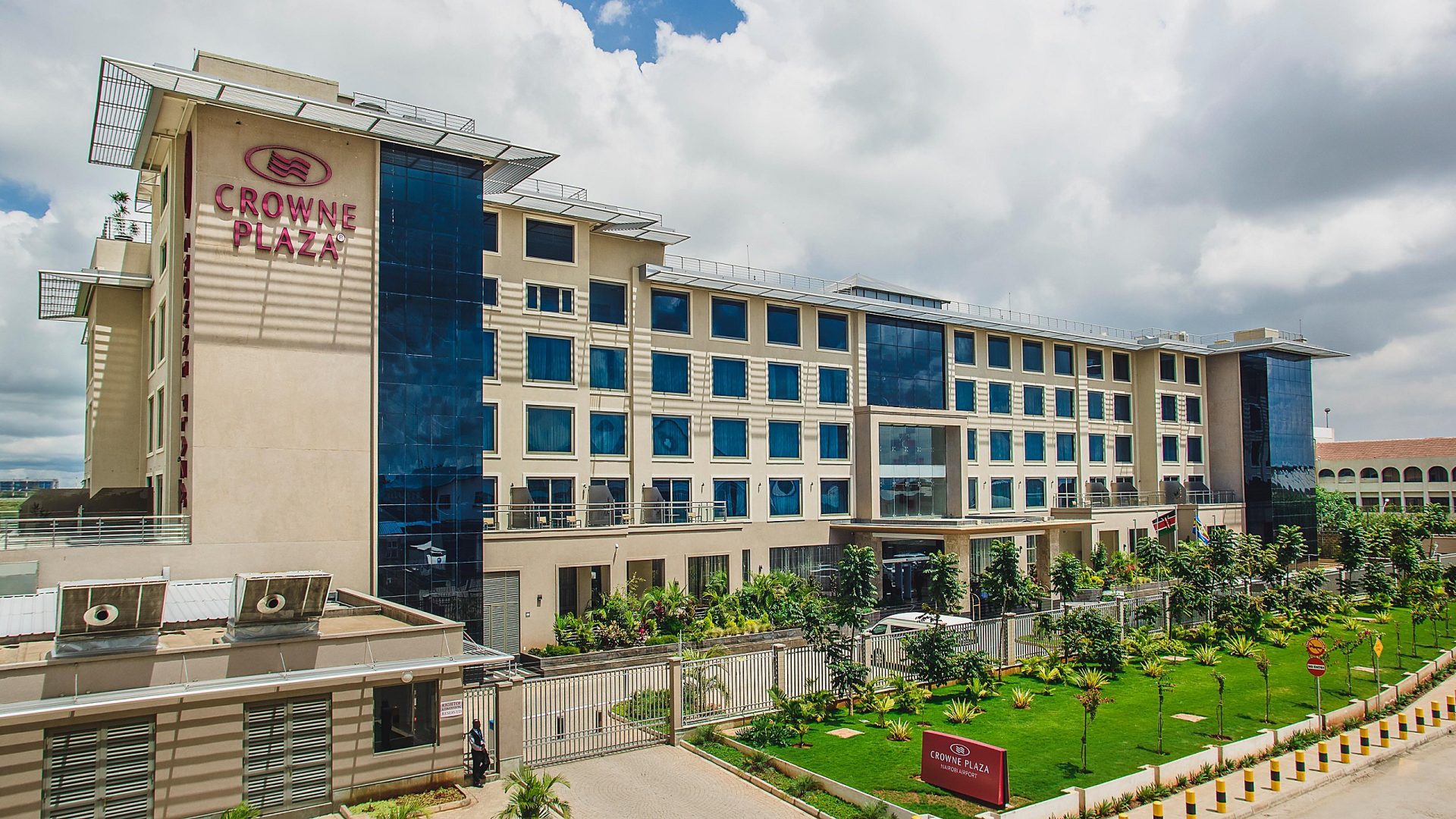 kenya nairobi crowne plaza nairobi airport6