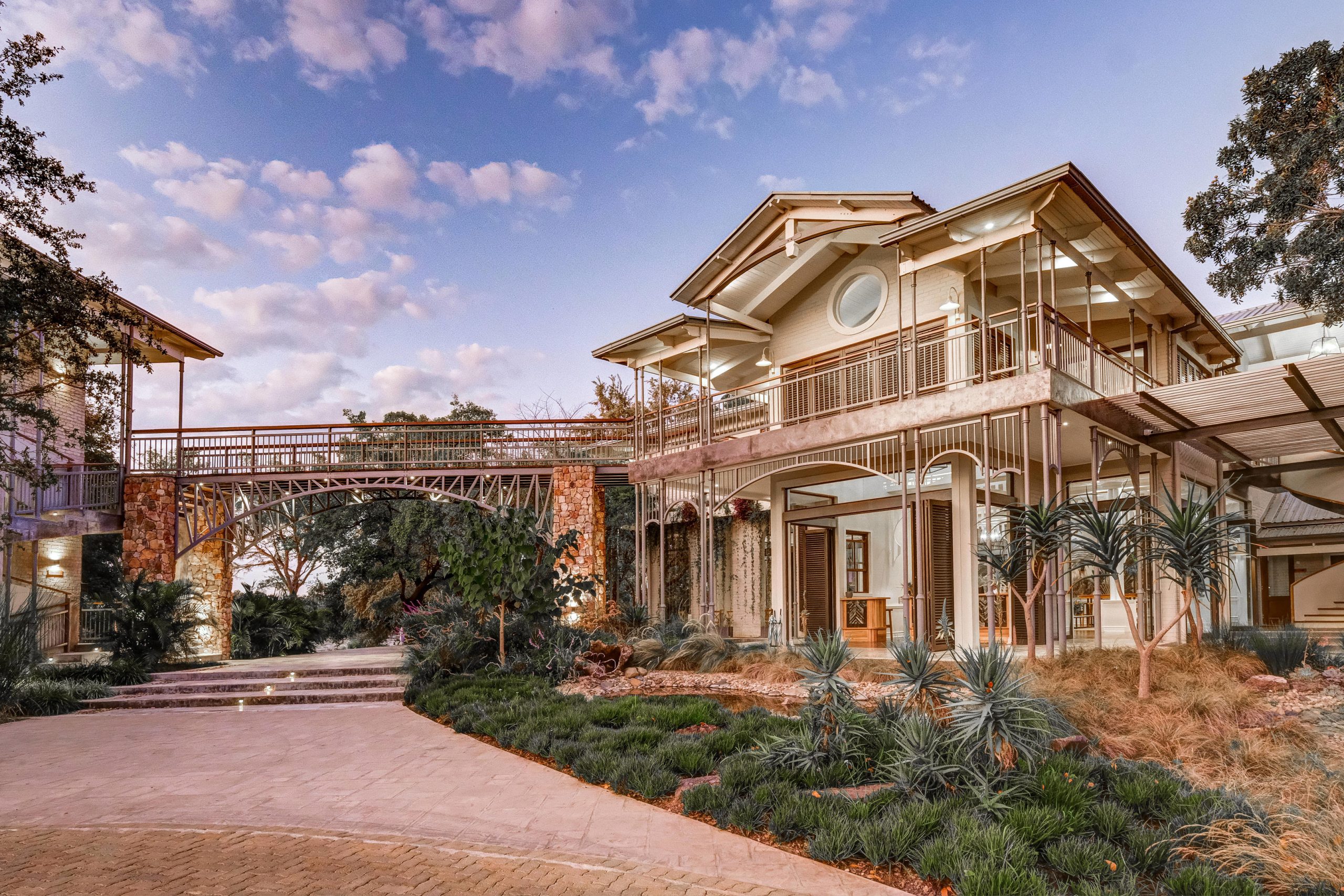The Palm River Hotel Zimbabwe Victoria Falls Safarifrank Authentic Safari Holiday2