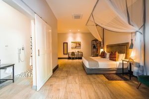 Nkosi Lodge Victoria Falls Zimbabwe wheelchair access safari frank13