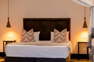Nkosi Lodge Victoria Falls Zimbabwe wheelchair access safari frank32
