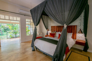 Zimbabwe Victoria Falls Shongwe Lookout (6)