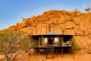 Namibia Twyfelfontein Adventure Camp (58)